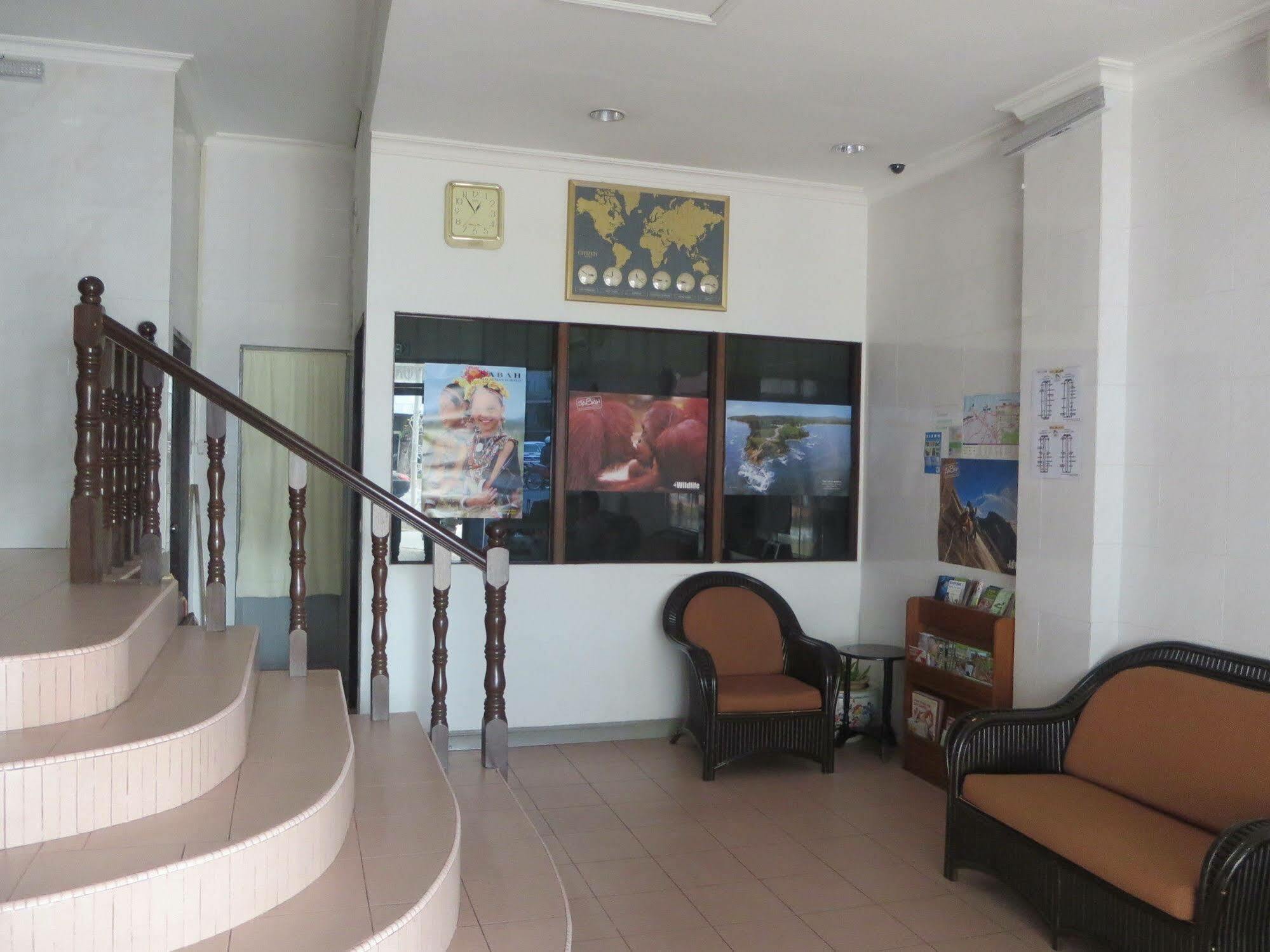 Wah May Hotel Kota Kinabalu Buitenkant foto