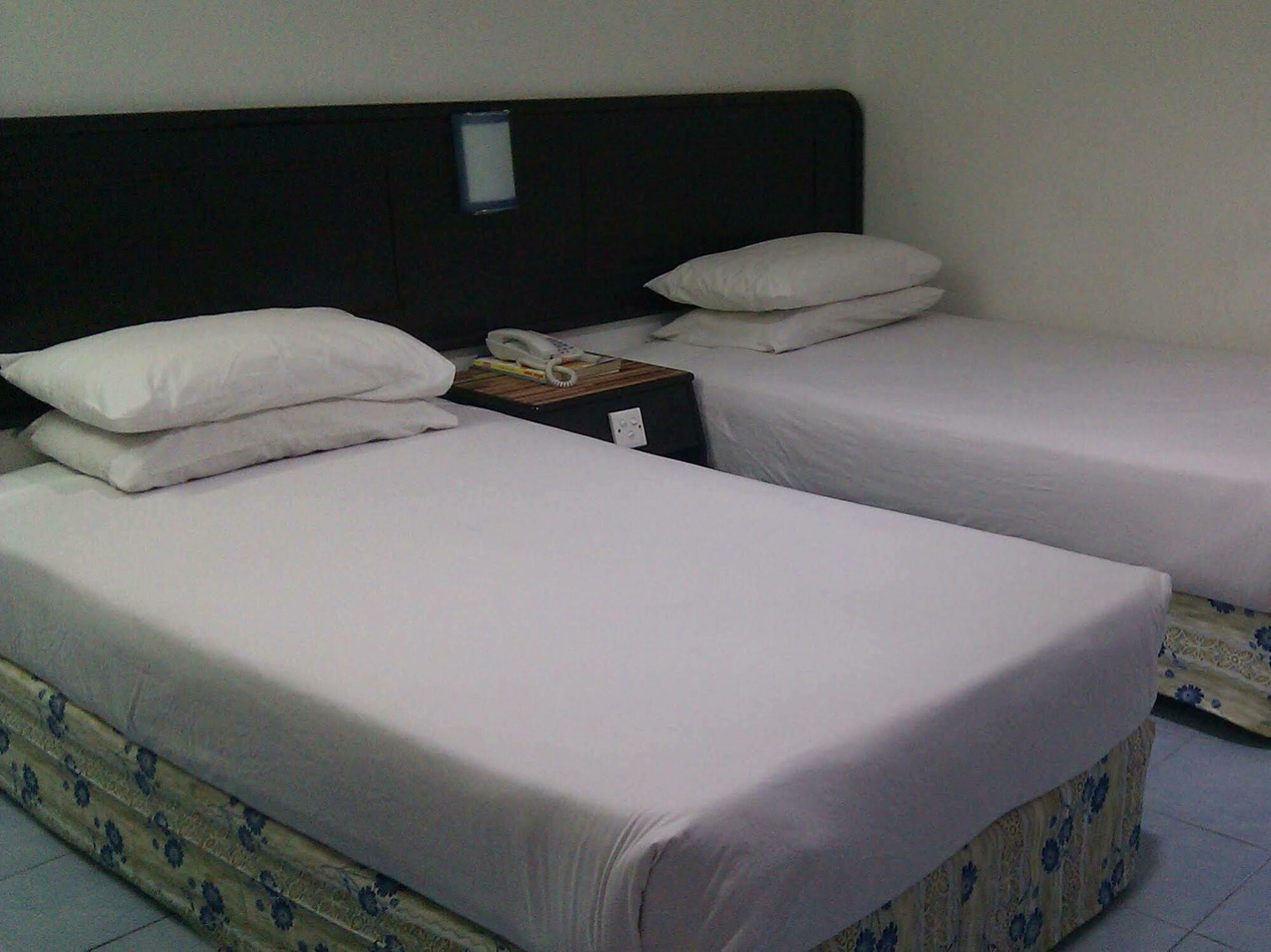 Wah May Hotel Kota Kinabalu Buitenkant foto